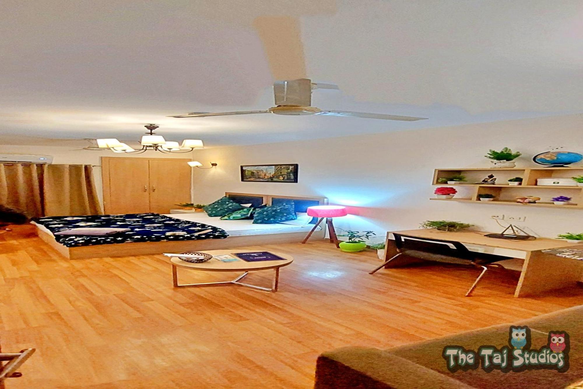 Top Luxury & Couple Friendly Stay Gp By Taj Suites & Studios #New Year Party & Stay Noida Exterior photo